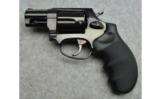 Taurus
Revolver
.38 SPL. - 2 of 3