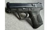 Smith & Wesson ~ M&P40c ~ .40 S&W - 2 of 3