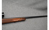 Weatherby ~ Mark V ~ 300 Weatherby Magnum - 4 of 9
