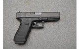 Glock ~ 21 Gen 4 ~ .45 Auto - 1 of 3