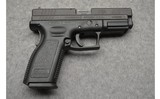 Springfield ~ XD-40 ~ .40 S&W - 1 of 3