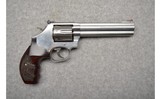 Smith & Wesson ~ 686-6 Plus ~ .357 Magnum