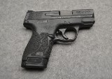 Smith & Wesson ~ M&P 40 Shield ~ .40 S&W