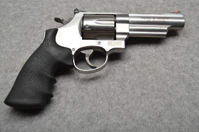 Smith & Wesson ~ 629-6 ~ .44 Magnum