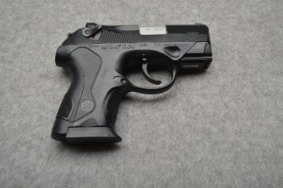 Beretta ~ PX4 Storm ~ .40 S&W