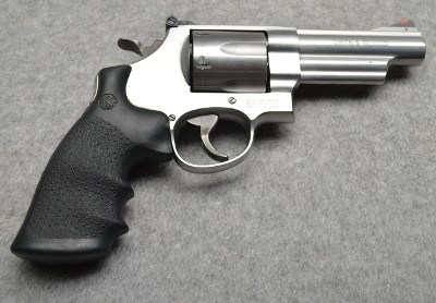 Smith & Wesson ~ 629-6 ~ .44 Magnum - Image 1 of 2