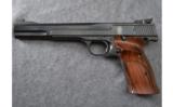 Smith & Wesson model 41 Semi Auto Target Pistol in .22 LR - 2 of 4