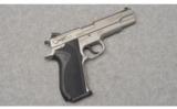 Smith & Wesson 4506-1 ~ .45 ACP - 1 of 2