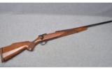 Weatherby Vanguard ~ 300 Wby Magnum - 1 of 9