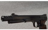 Smith & Wesson ~ Model 41 ~ Target Semi Auto Pistol ~ .22 Long Rifle - 4 of 7