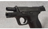 Smith & Wesson ~ Model M&P 40c ~ Semi Auto Pistol ~ .40 S&W - 3 of 7
