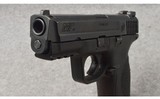 Smith & Wesson ~ Model M&P 40 ~ Semi Auto Pistol ~ .40 S&W - 6 of 7