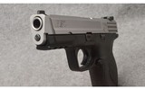 Smith & Wesson ~ Model M&P 40 ~ Semi Auto Pistol ~ 40 S&W - 6 of 7