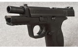 Smith & Wesson ~ Model M&P 40 ~ Semi Auto Pistol ~ .40 S&W - 3 of 7