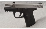 Smith & Wesson ~ Model M&P 40c ~ Semi Auto Pistol ~ .40 S&W - 3 of 7