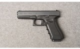 Glock ~ Model 22 Gen4 ~ Semi Auto Pistol ~ .40 S&W - 2 of 7