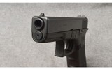 Glock ~ Model 22 Gen4 ~ Semi Auto Pistol ~ .40 S&W - 6 of 7