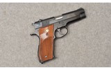 Smith & Wesson ~ Model 39-2 ~ Semi Auto Pistol ~ 9MM Luger - 1 of 8