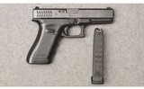 Glock ~ Model 22 ~ Semi Auto Pistol ~ .40 S&W - 7 of 7