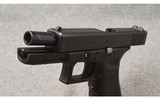 Glock ~ Model 22 ~ Semi Auto Pistol ~ .40 S&W - 3 of 7