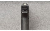 Glock ~ Model 22 ~ Semi Auto Pistol ~ .40 S&W - 5 of 7
