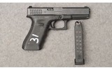 Glock ~ Model 22 ~ Semi Auto Pistol ~ .40 S&W - 7 of 7