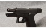 Glock ~ Model 23 ~ Semi Auto Pistol ~ .40 S&W - 3 of 7