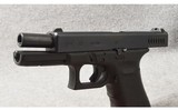 Glock ~ Model 22 ~ Semi Auto Pistol ~ .40 S&W - 3 of 7