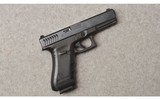 Glock ~ Model 22 ~ Semi Auto Pistol ~ .40 S&W - 1 of 7