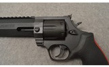 Taurus ~ Raging Hunter ~ .44 Magnum - 4 of 14