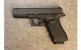 Glock ~ 17 ~ 9mm Luger - 2 of 3
