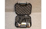 Glock ~ 17 ~ 9mm Luger - 3 of 3