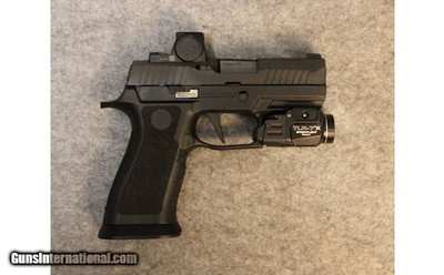 SIG Sauer ~ P320 ~ 9mm Luger