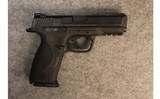 Smith & Wesson ~ M&P 40 ~ .40 S&W - 1 of 2