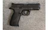 Smith & Wesson ~ M&P 9 ~ 9mm Luger - 1 of 2