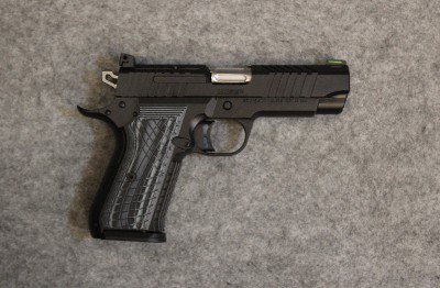 Kimber ~ KDS 9C ~ 9mm Luger