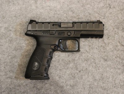Beretta ~ APX ~ 9mm Luger