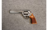 Smith & Wesson ~ 686-6 ~ .357 Magnum - 2 of 3