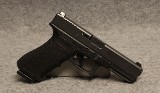 GLOCK ~ 17 Gen 4 ~ 9mm - 1 of 2