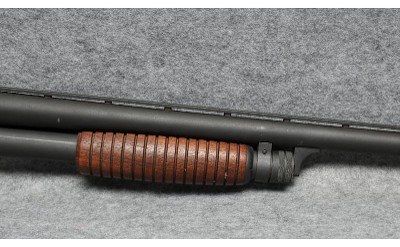 Ithaca ~ Model 37 Featherlight ~ 12 Gauge - Image 5 of 10