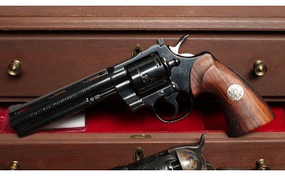 Colt ~ United States Bicentennial Three Revolver Set - Image 3 of 15