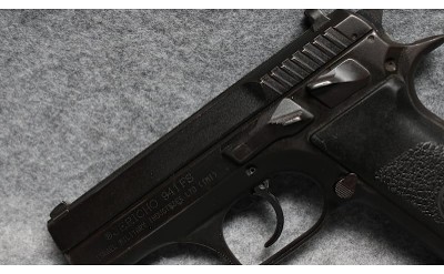 Israeli Military Industries ~ 941-FS ~ 9mm - Image 5 of 6