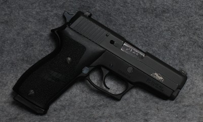 SIG Sauer ~ P220 SAS ~ .45 Auto - Image 1 of 2