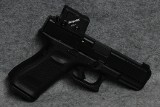 Glock ~ 19 Gen 5 ~ 9MM Luger - Image 1 of 2