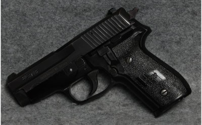 SIG Sauer ~ P228 ~ 9MM Luger - Image 2 of 2