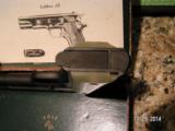Colt 1911A1 Government 1950-1970 with- 3 of 6