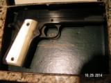 Colt 1911A1 Government 1950-1970 with- 4 of 6