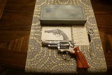 BEAUTIFUL NICKEL SMITH&WESSON MODEL 19-4
4" BRL. P+R RR/WO W/ORIG BOX/PAPERS/TOOLS
1978 MINT COND - 1 of 15