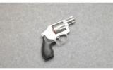 Smith & Wesson 642-2 