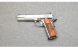 Smith & Wesson Engraved SW1911 in .45 Auto - 2 of 4